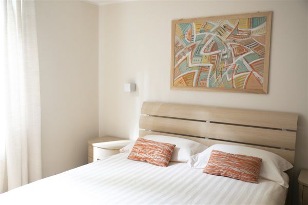 orange room